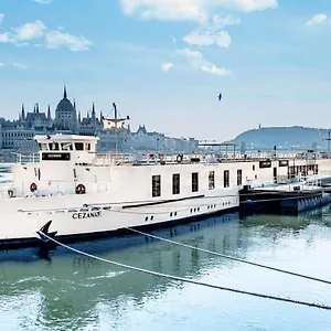 **** Úszó hotel Onriver - Ms Cezanne Magyarország