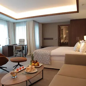 Bricks 5*, Istanbul Turcia