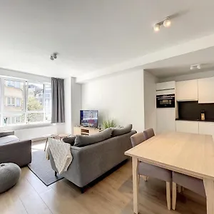 https://cosy-apartment-brussels-avenue-louise.brusselshotelsbook.com